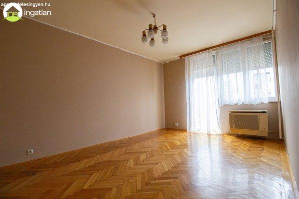 Debrecen, Libakertben felújítandó lakás
