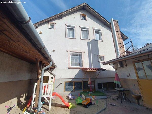 Eladó lakás Kecskemét, 	Kecskemét Kossuth város