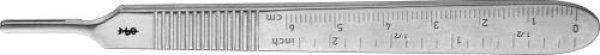 B.Braun Szikenyél Nr. 3, 125 mm, beosztásos