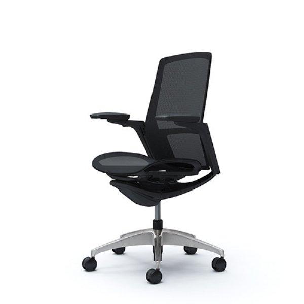 Okamura Finora prémium ergonomikus irodai szék - fekete váz, króm keret,
fekete háló