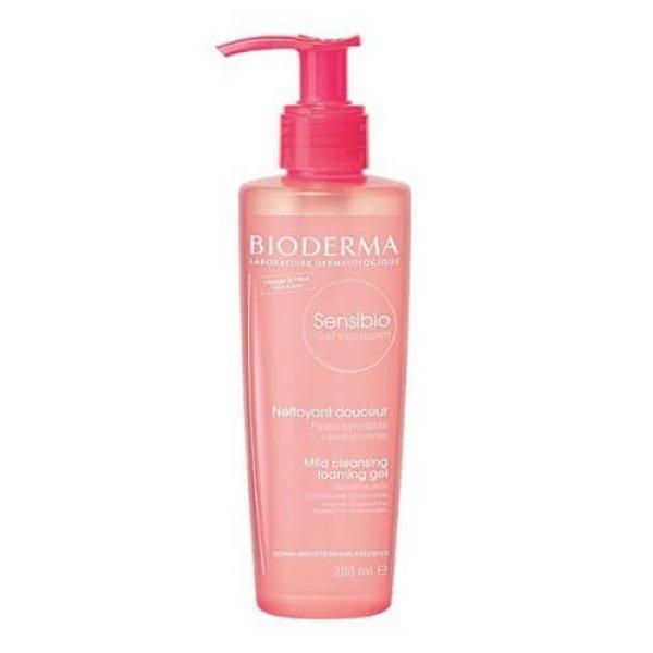 Bioderma Tisztító habzó gél érzékeny bőrre
Sensibio Gel Moussant (Mild Cleansing Foaming Gel) 500 ml