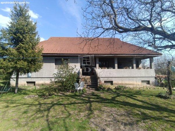 Eladó családi ház Kecskemét, 	Vacsi köz közelében