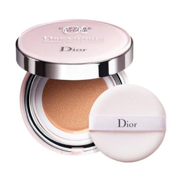 Dior Fiatalító és tökéletesítő smink SPF 50
Capture Dreamskin Moist & Perfect Cushion Foundation 2 x 15 g 000