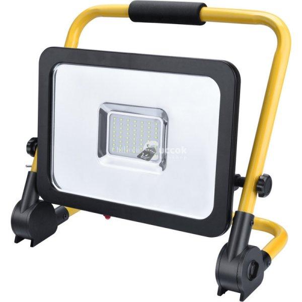 EXTOL LIGHT LED lámpa, hordozható reflektor, 50W; 4500 Lm, IP65, 230V/50Hz,
2,6kg