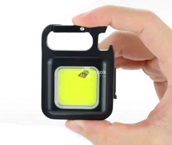 Multifunkcionális mini LED kulcstartó zseblámpa, praktikus mindennapi
használatra