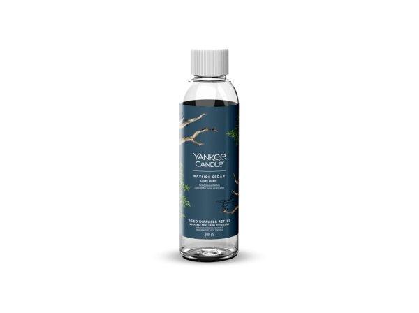Yankee Candle Csere utántöltő aroma diffúzorba Signature Bayside Cedar Reed
200 ml