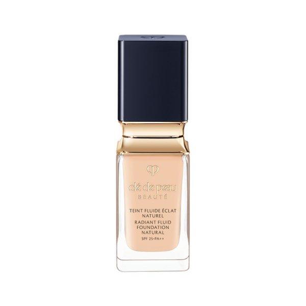 Clé de Peau Beauté Fényesítő smink SPF 25 Natural (Radiant Fluid
Foundation) 35 ml 010 Light Ocher