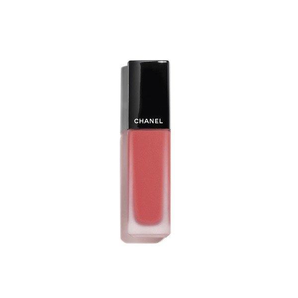 Chanel Matt folyékony rúzs Rouge Allure Liquid Velvet (Matte Liquid Lip Color)
6 ml 206 Surprenante