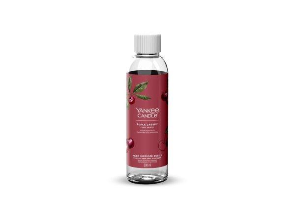 Yankee Candle Csere utántöltő aroma diffúzorba Signature Black Cherry Reed
200 ml