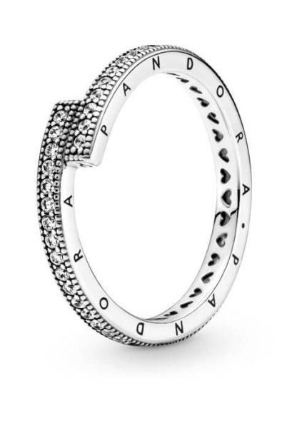 Pandora Gyengéd ezüst gyűrű Márkalogó és szívek 199491C01 50 mm