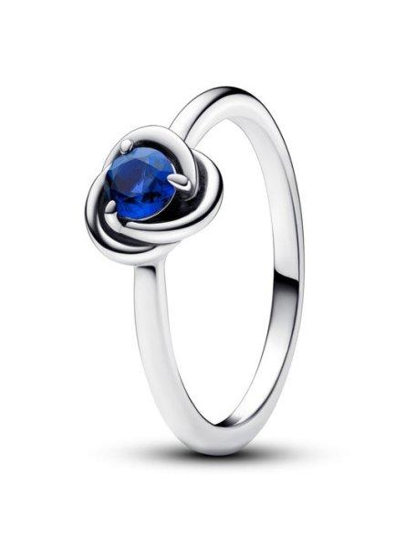 Pandora Ezüst gyűrű kék kristállyal Az örökkévalóság sugárzó köre
192993C09 56 mm