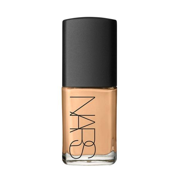 NARS Folyékony smink Sheer Glow (Foundation) 30 ml Sahel