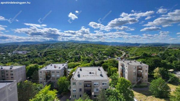 2023-ban felújított 3 szobás panorámás lakás, Avas III. ütemben eladó! -
Miskolc