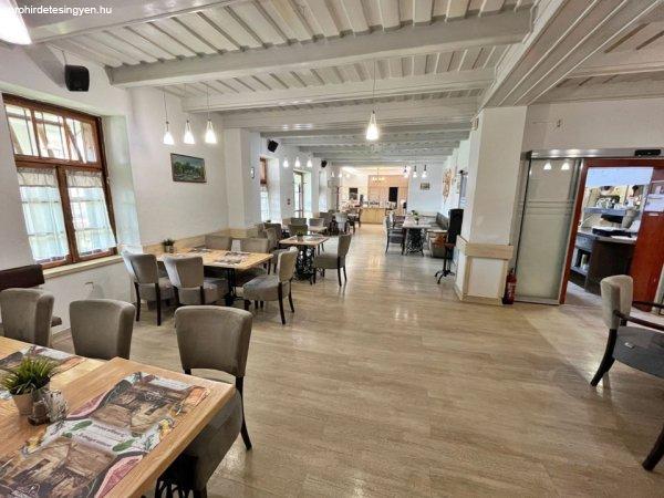 Eladó 1426 nm-es Felújított Hotel, panzió Alsóörs