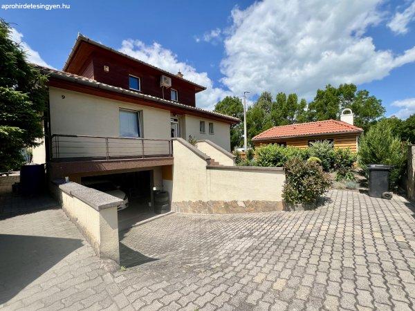 Eladó 193m2-es Családi ház, Siófok