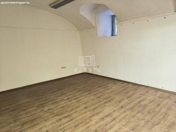 Eladó üzlethelyiség Budapest, VIII. kerület, 	Kerepesi út