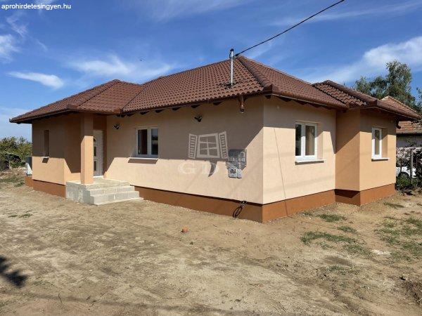 Eladó családi ház Tápióság, 	Kossuth Lajos utca