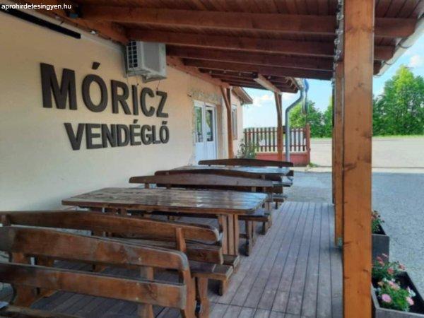 Eladó családi ház és étterem.