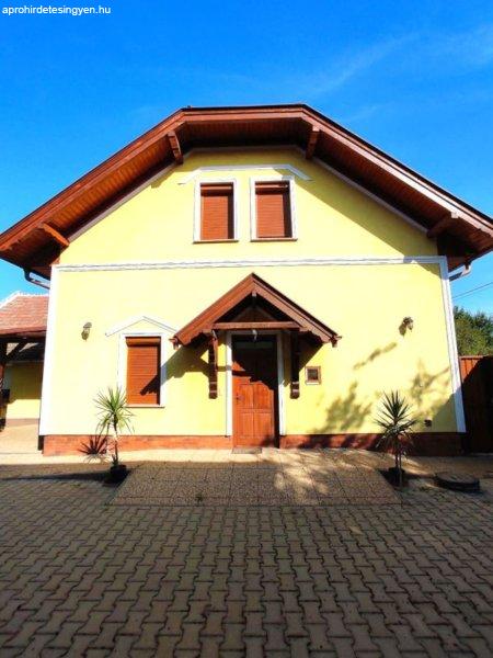 Eladó 235 nm-es Újszerű állapotú Családi ház Dabas
