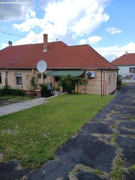 Két ház egy telken - Miskolc