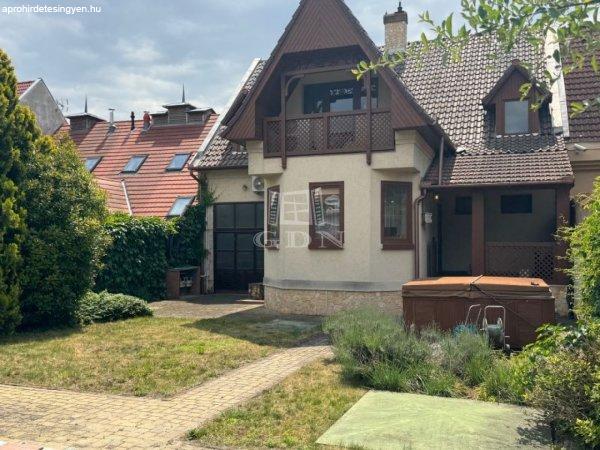 Eladó családi ház Kecskemét, 	Gázló utca környéke