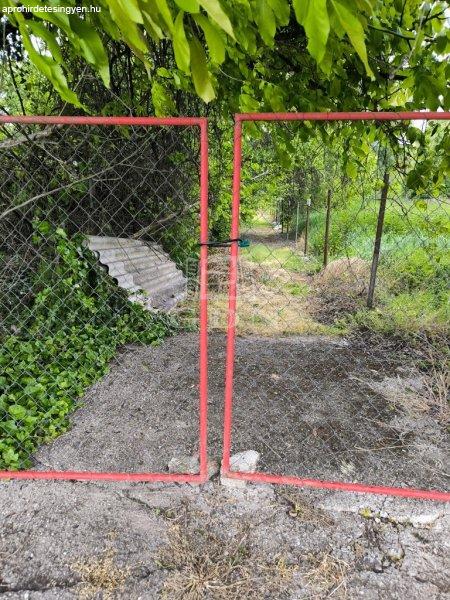 Eladó földterület Dunakeszi, 	Vizes kertek részén