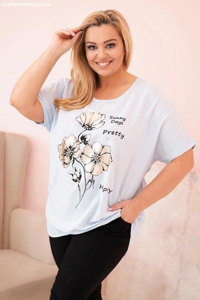 Virágmintás és feliratos oversize póló, 2152-es modell, világoskék