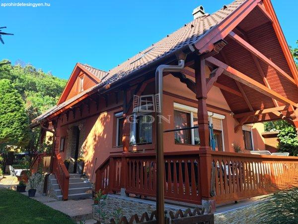 Eladó családi ház Balatonkenese, 	Berek utca  8