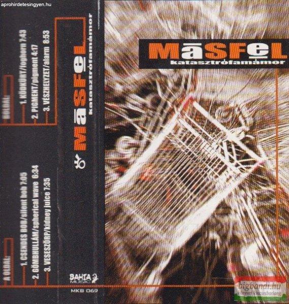 Másfél ?– Katasztrófamámor MC