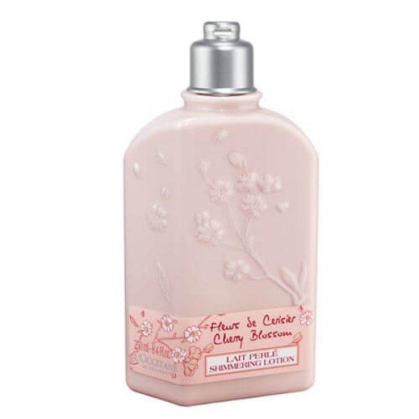 L'Occitane en Provence Csillogó testápoló Cherry Blossom (Shimmering
Lotion) 250 ml