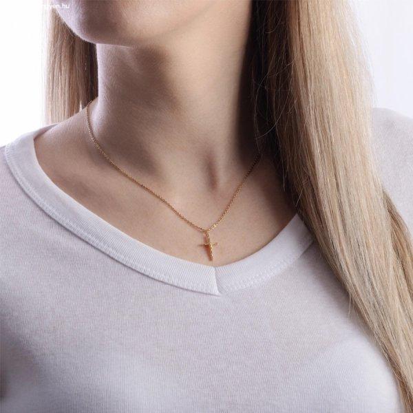 14K sárga arany medál - kereszt keresztre feszített Krisztussal, szögletes
vállakkal