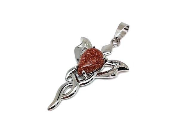 Csepp medál fém trefoil Goldstone vörös 2,5x4cm