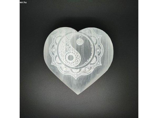 Szelenit szív yin yang 9-10cm