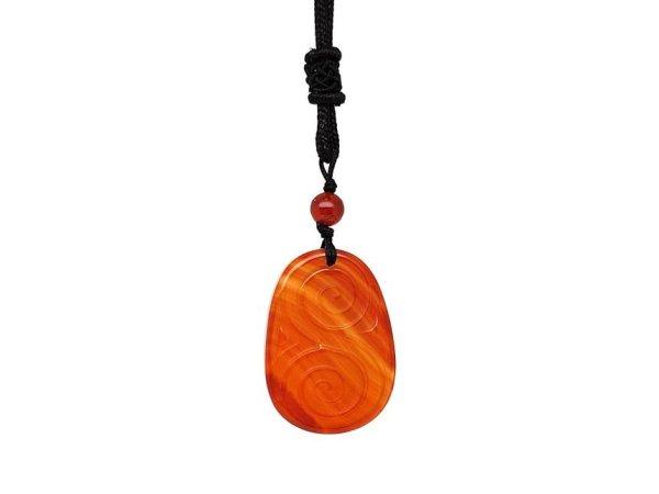 Csepp maori karneol medál zsinóron 2,5x3,5cm