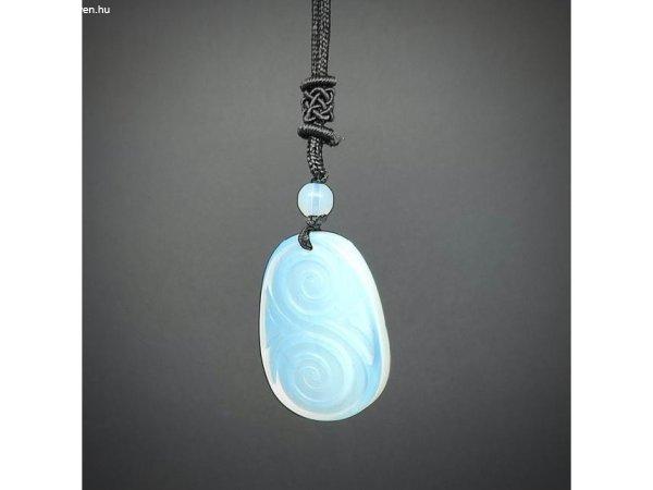 Csepp maori opalit medál zsinóron 2,5x3,5cm