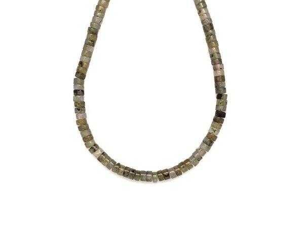 Labradorit korong 4-5x2-3mm