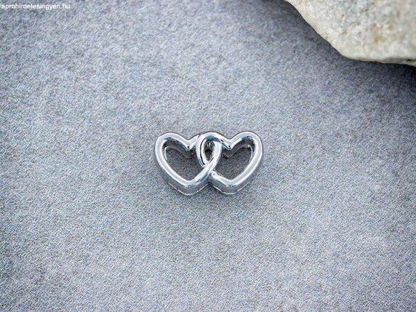 Örök Kapocs – Dupla Szív MoMents™ Charm Medál