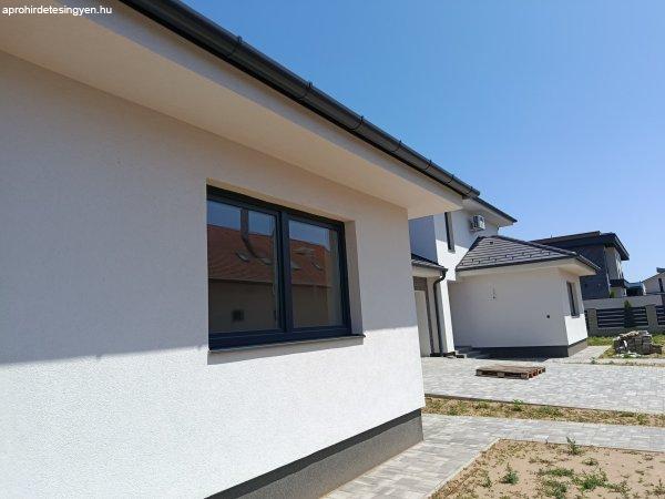 Szerződjön most! Költözzön nyár végén!