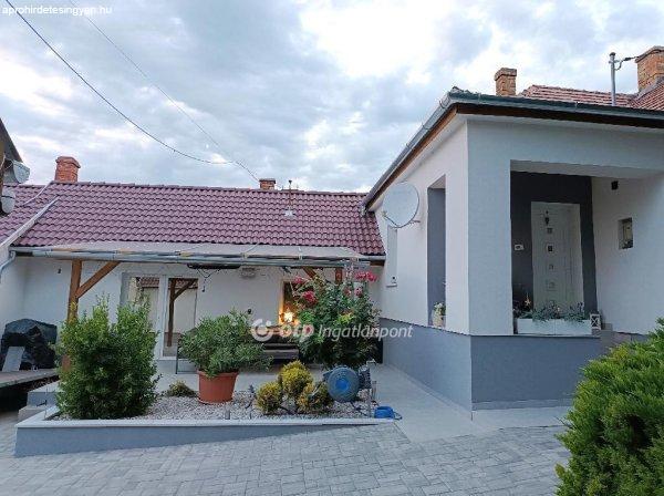 Eladó Ház, Siófok