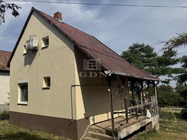 Eladó családi ház Pákozd, 	Páskom