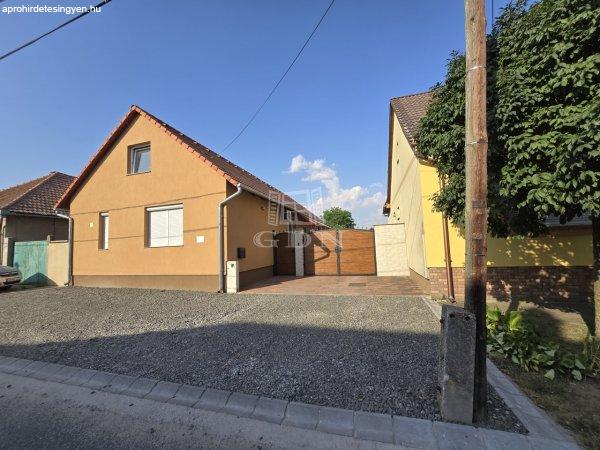 Eladó családi ház Vaskút, 	Székely Bertalan utca