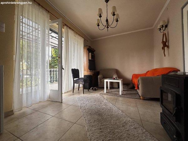 Eladó 48m2-es Nyaraló, Balatonfenyves