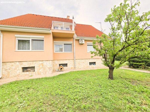 Eladó 274 nm-es Felújított Családi ház Dunavarsány