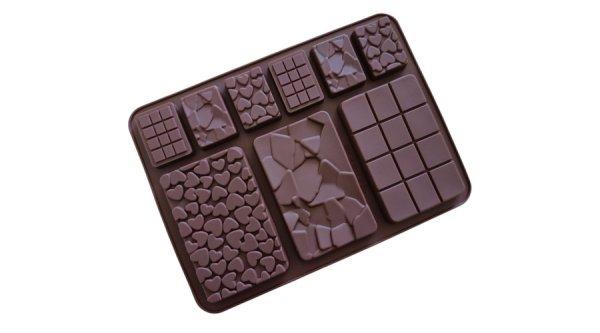 9 adagos csoki készítő forma szív, repedezett, kockás mintával