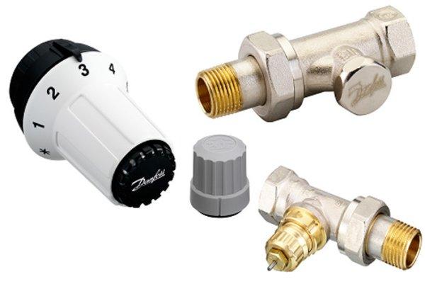 DANFOSS "Panda" csomag 1/2" egyenes (termosztátfej, RA-FN
előbeállítás nélküli szelep, RLV-S visszat
