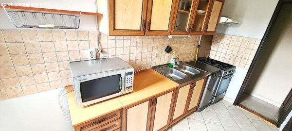 NYÍREGYHÁZÁN BELVÁROS KÖZELI 52 NM-ES, ERKÉLYES ELSŐ EMELETI LAKÁS
ELADÓ - Nyíregyháza