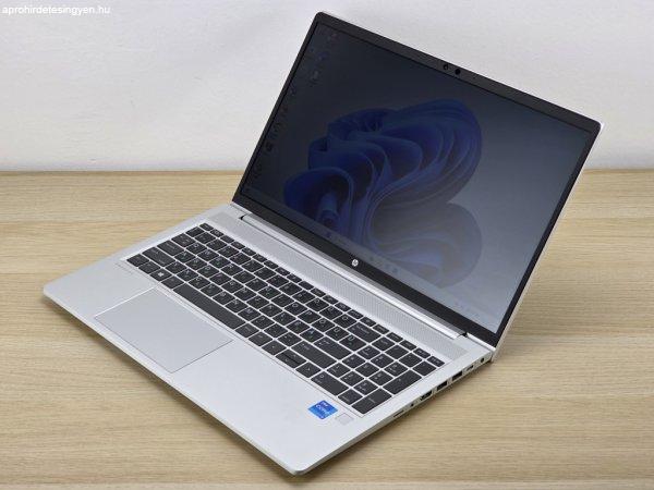 HP ProBook 450 G8 + Iris XE / i5 -1135G7 / 8GB RAM / 256GB SSD Magyarosított /
F