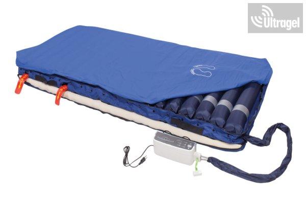 Antidekubitusz felfekvés elleni matrac CPR szeleppel és + 7cm vastag szivacs
matraccal - közepes kockázatú betegeknek, kórházi ápolásra- 155kg
