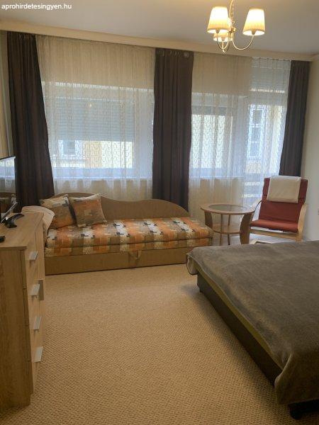 Kiadó 30m2-es Téglalakás, Eger