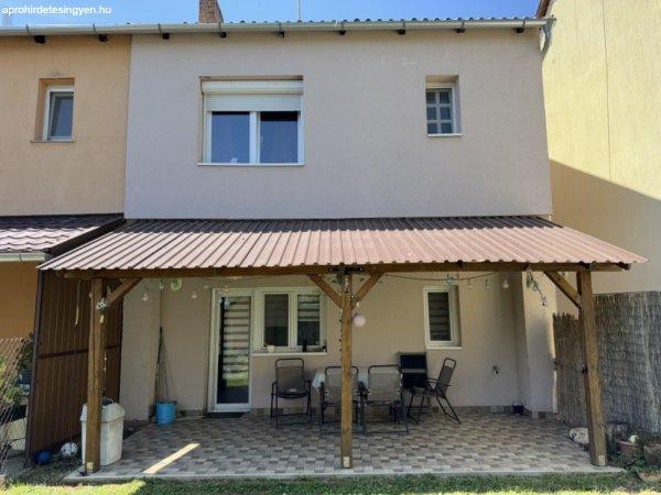 Eladó 95 nm-es Felújított Sorház Görcsöny